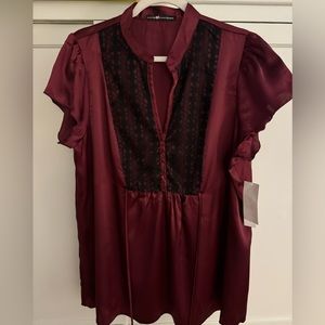 NWT - Sz 2X Blouse Burgundy Blk Lace. Satin-look w/tie-back. Y2K by Love Squared